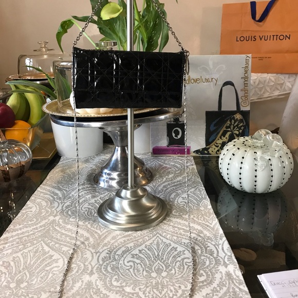 ✨SOLD✨Authentic Dior Wallet on Chain Worn 3ways - Picture 2 of 10